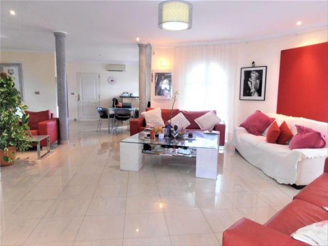 Chalet en venta en Orihuela, Lomas de Cabo Roig Los Dolses. CHALET CON 5 DORMITORIOS 4 BAÑOS EN LA ZENIA ORIHUELA COSTA. Chalets.