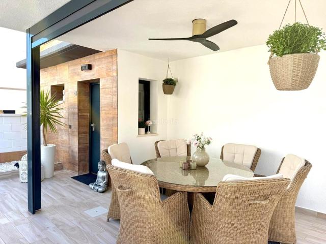 Chalet en venta en Orihuela, Lomas de Cabo Roig Los Dolses.. Chalets.