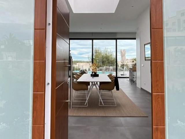 Chalet en venta en Orihuela, Lomas de Campoamor Las Ramblas. Fantástica villa en Las Colinas Golf. Chalets.