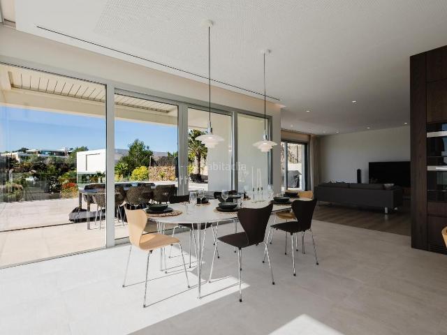 Chalet en venta en Orihuela, Lomas de Campoamor Las Ramblas. VILLA DE 5 DORMITORIOS Y 6 BAÑOS CON PISCINA PRIVADA EN LAS COLINAS GOLF ORIHUELA COSTA. Chalets.