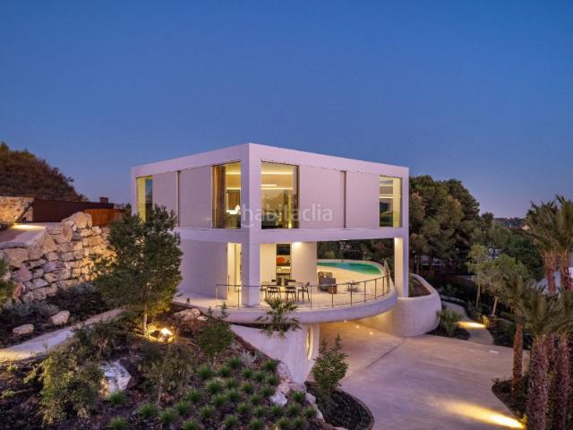 Chalet en venta en Orihuela, Lomas de Campoamor Las Ramblas. Villa Pebbles Ref. VLP36. Chalets.