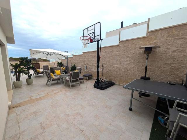 Chalet en venta en Orihuela, Los Almendros. Casa en Villamartín. Chalets.