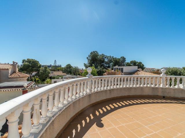 Chalet en venta en Orihuela, Playa Flamenca. GRAN VILLA INDEPENDIENTE CON PISCINA Y GARAJE EN PLAYA FLAMENCA. Chalets.