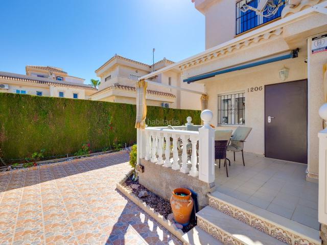 Chalet en venta en Orihuela, Playa Flamenca. Villa independiente en playa Flamenca. Chalets.