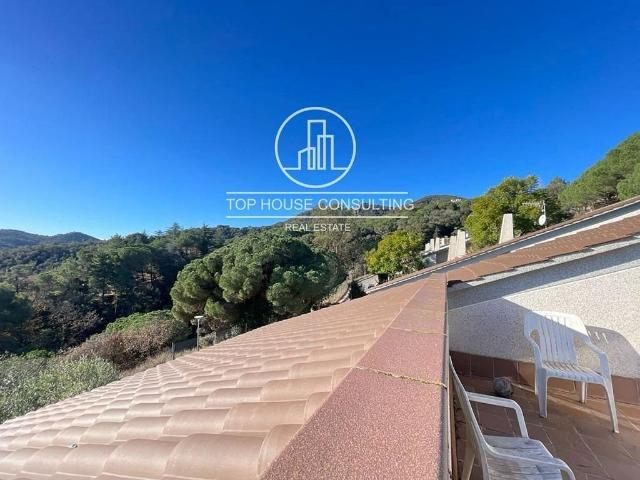 Chalet en venta en Òrrius, de 245 m² 4 habitaciones por 475.000