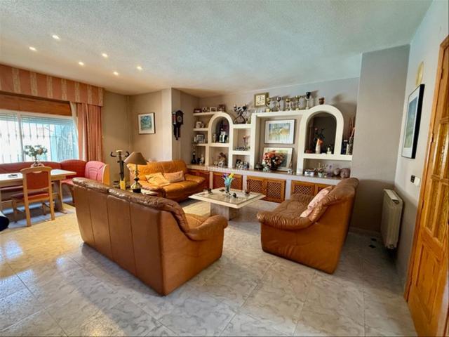 Chalet en venta en Villa de Otura. Chalet independiente en venta en Calle MINAS 37, Otura. Chalets Villa de.