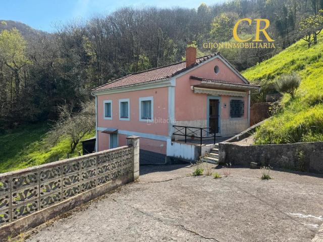 Chalet en venta en Oviedo, Parroquias Sur La Manjoya. Chalets.