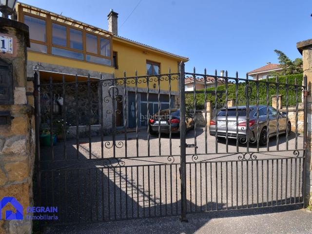 Chalet en venta en Oviedo, San Claudio Trubia Las Caldas. VENTA DE CHALET INDEPENDIENTE EN OVIEDO. Chalets.