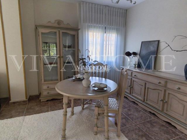 Chalet en venta en Loeches. CHALET INDEPENDIENTE DE TRES HABITACIONES DE 212 M2 EN LOECHES. Chalets.