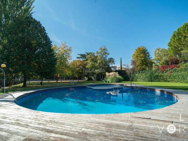 Chalet en venta en Logroño, Avenida Madrid. vivienda unifamiliar en Avenida de Madrid, 77 Urbanización El Pilar En una de las zonas residenciales más demandadas de Logroño. Chalets.