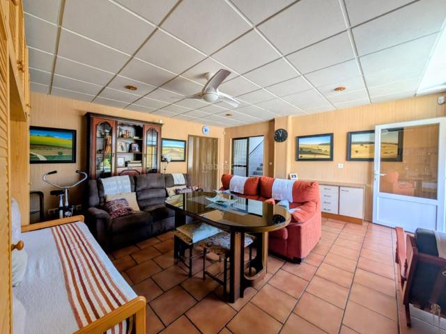 Chalet en venta en Loja. Chalet en venta en El Cerro, 4 dormitorios. Chalets.