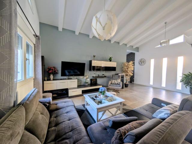Chalet en venta en Loja. Chalet en venta en Urbanización Las Peñas y Viso, 3 dormitorios. Chalets.