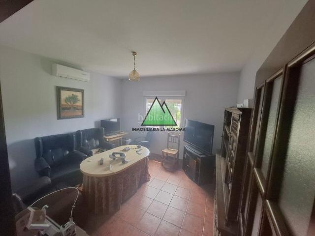 Chalet en venta en Loja. ESPECTACULAR CASA INDEPENDIENTE EN EL CORAZÓN DE RIOFRÍO. Chalets.