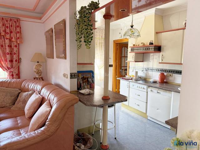 Chalet en venta en Loja. REF: 04062676 SE VENDE CHALET INDEPENDIENTE EN FTE. CAMACHO LOJA GRANADA. Chalets.