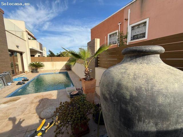Chalet en Venta en Los Montesinos, Alicante