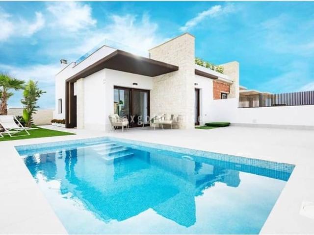 Chalet en venta en Los Montesinos, Alicante Costa Blanca
