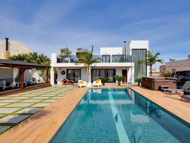 Chalet en venta en Los Balcones, Alicante Costa Blanca