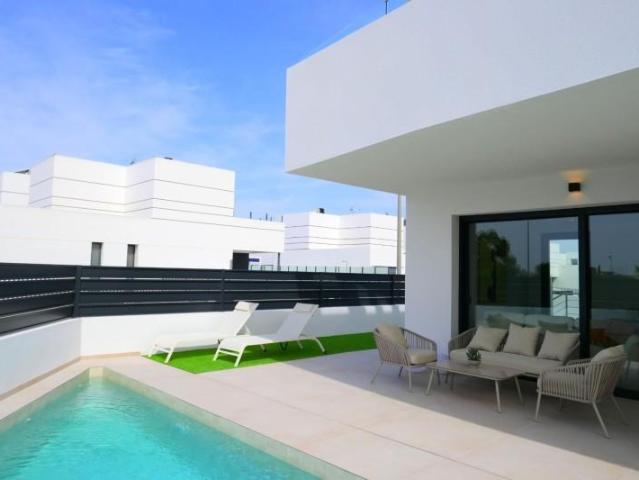 Chalet en venta en Los Dolores, Polideportivo