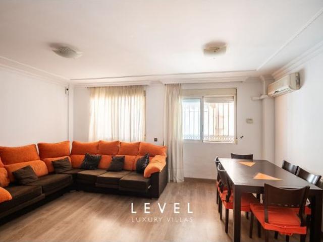 Chalet en Venta en Los Torrentes, Valencia