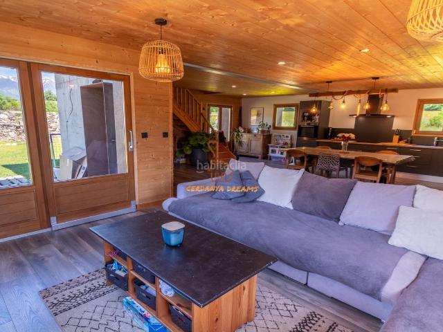 Chalet en venta en Latour de Carol Pirineos. Casa con gran jardín. Chalets Latour de.