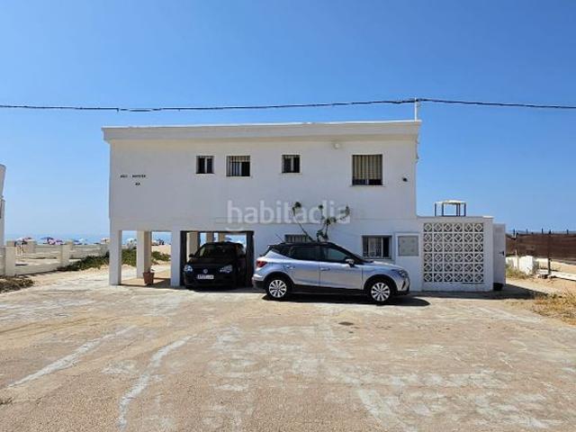 Chalet en venta en La Antilla. VENTA CHALET LA ANTILLA PRIMERA LINEA DE PLAYA. Chalets La.