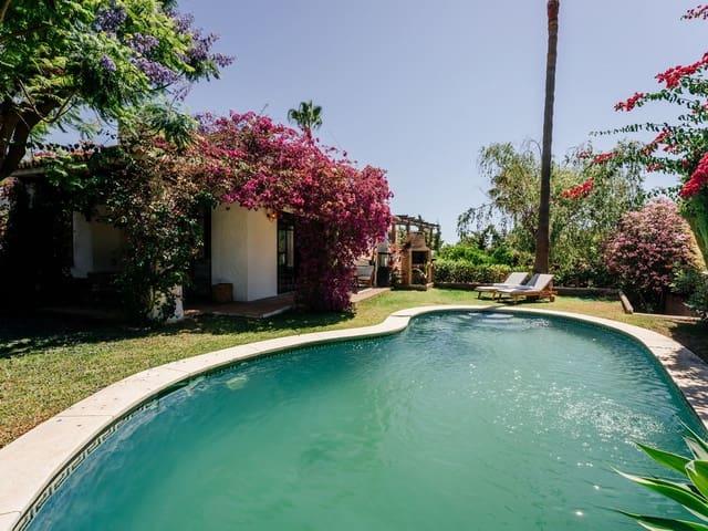 Chalet en venta en La Atalaya, Málaga