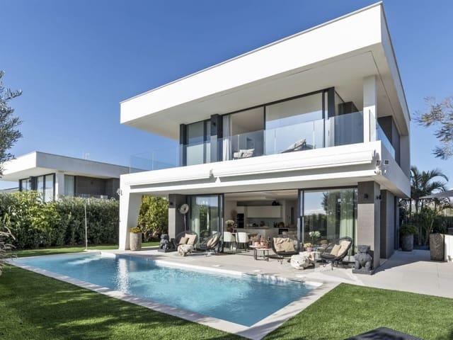 Chalet en venta en La Duquesa / Puerto de la Duquesa, Málaga Costa del Sol