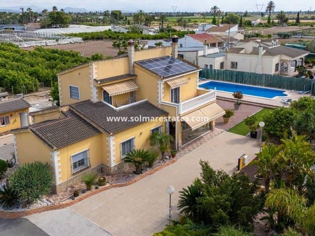 Chalet en venta en La Hoya, Alicante Costa Blanca