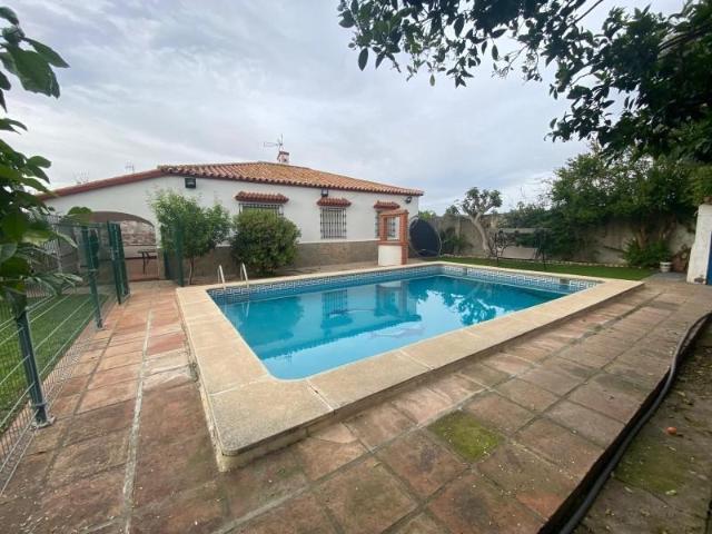 Chalet en venta en La Línea de la Concepción, El Zabal Santa Margarita