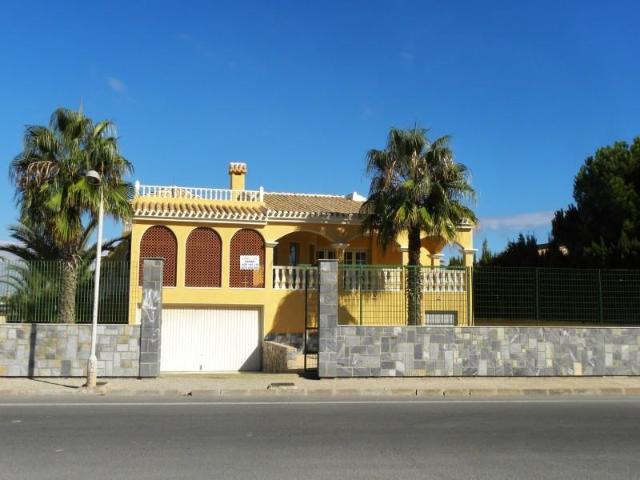 Chalet en venta en La Manga del Mar Menor, La Manga