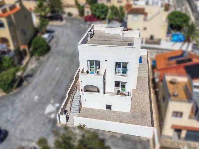 Chalet en venta en La Marina, Alicante Costa Blanca