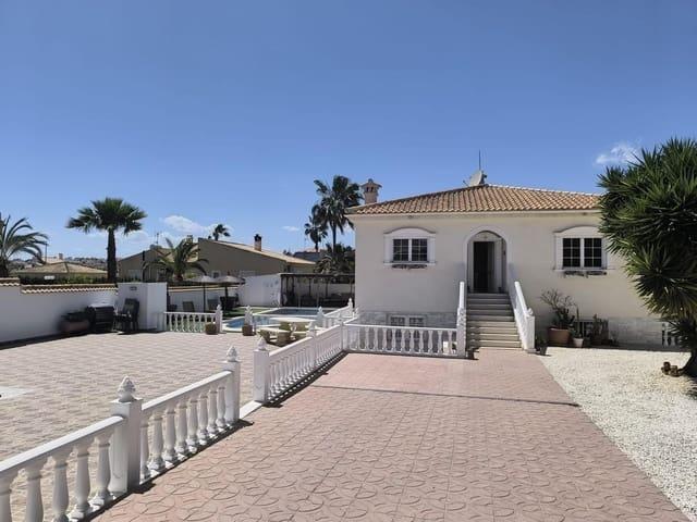 Chalet en venta en La Marina, Alicante Costa Blanca