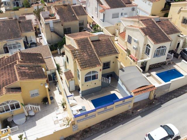 Chalet en venta en La Marina, Alicante Costa Blanca