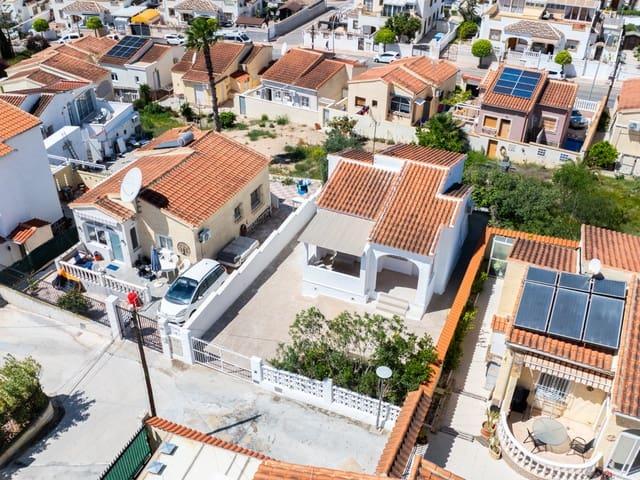 Chalet en venta en La Marina, Alicante Costa Blanca