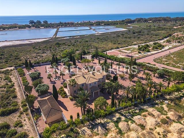 Chalet en venta en La Marina, Alicante Costa Blanca