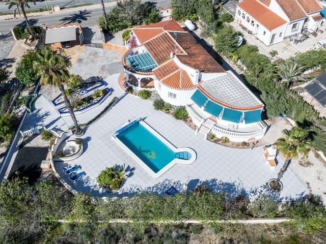 Chalet en venta en La Marina, Alicante Costa Blanca