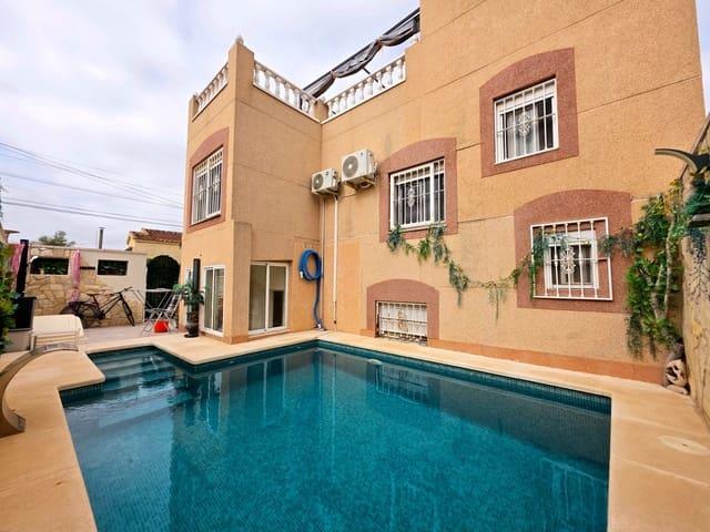 Chalet en venta en La Marina, Alicante Costa Blanca