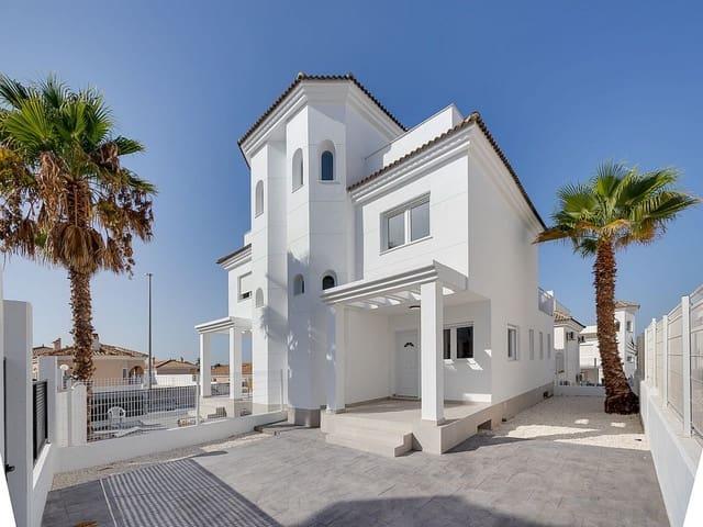 Chalet en venta en La Marina, Alicante Costa Blanca