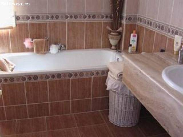 Chalet en Venta en La Marina, Alicante