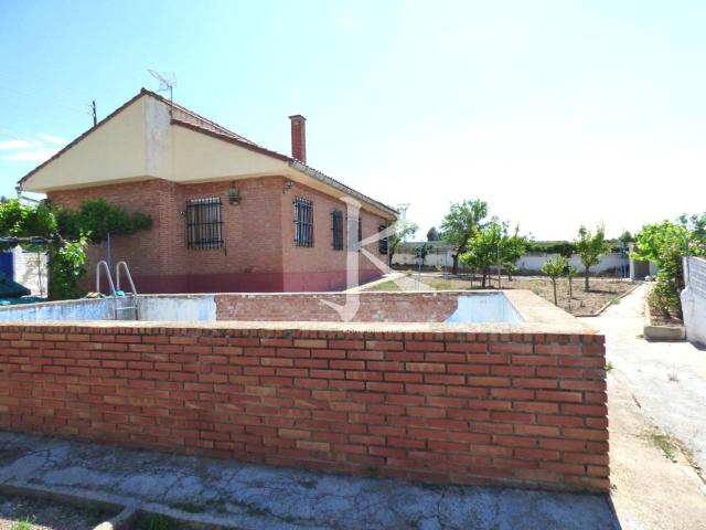 CHALET EN VENTA EN LA MUELA