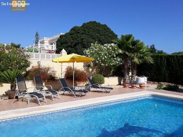 Chalet en Venta en la Nucia, Alicante