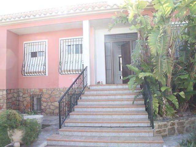 Chalet en venta en La Nucia, Alicante Costa Blanca