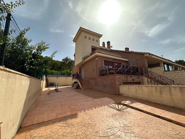 Chalet en venta en La Nucia, Alicante Costa Blanca
