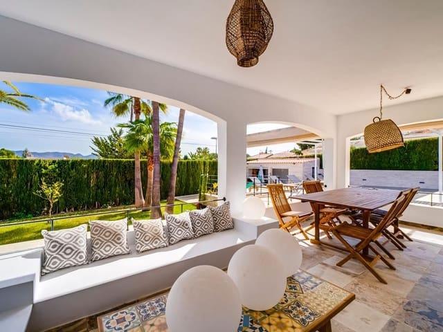 Chalet en venta en La Nucia, Alicante Costa Blanca