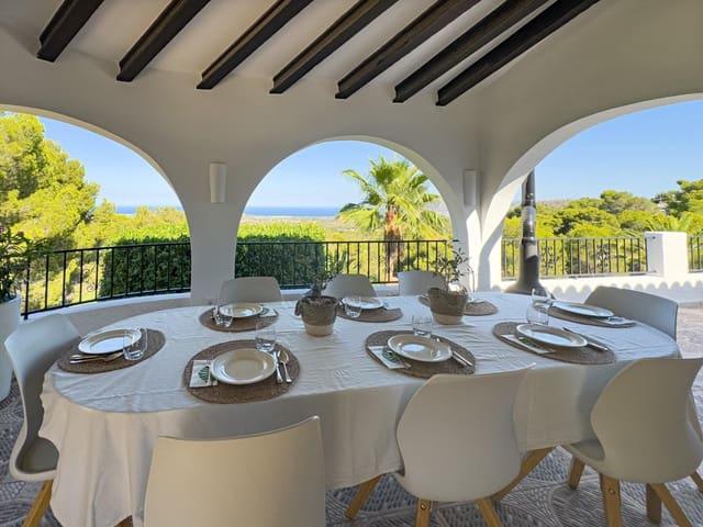 Chalet en venta en La Nucia, Alicante Costa Blanca