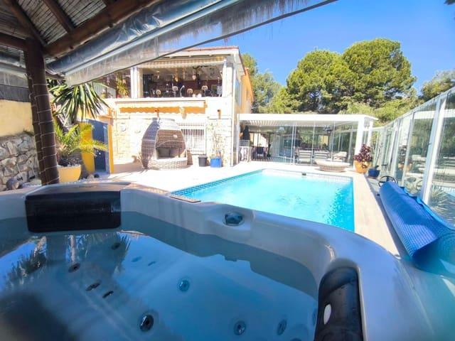 Chalet en venta en La Nucia, Alicante Costa Blanca