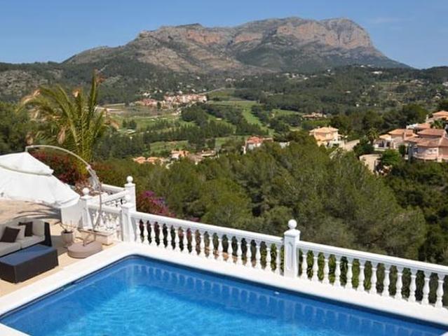 Chalet en venta en La Sella, Alicante Costa Blanca