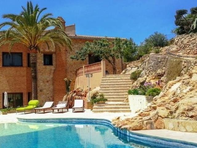 Chalet en venta en La Sella, Alicante Costa Blanca