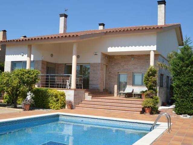 Chalet en venta en La Sénia, Tarragona
