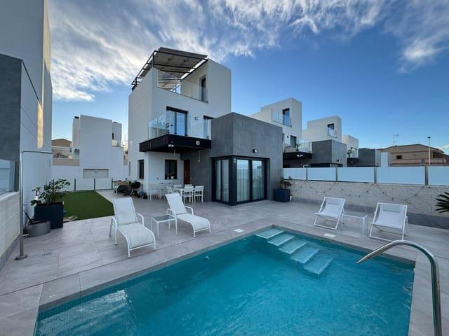 Chalet en venta en La Siesta, Alicante Costa Blanca